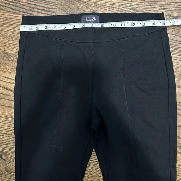 NYDJ pull on crop pants - size 6 - Picture 7 of 10